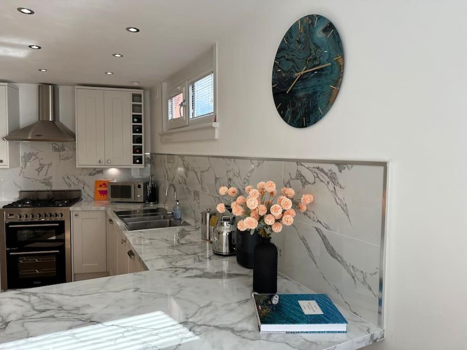 Stylish, Smart & Fun 4 Bed Home Londres Exterior foto